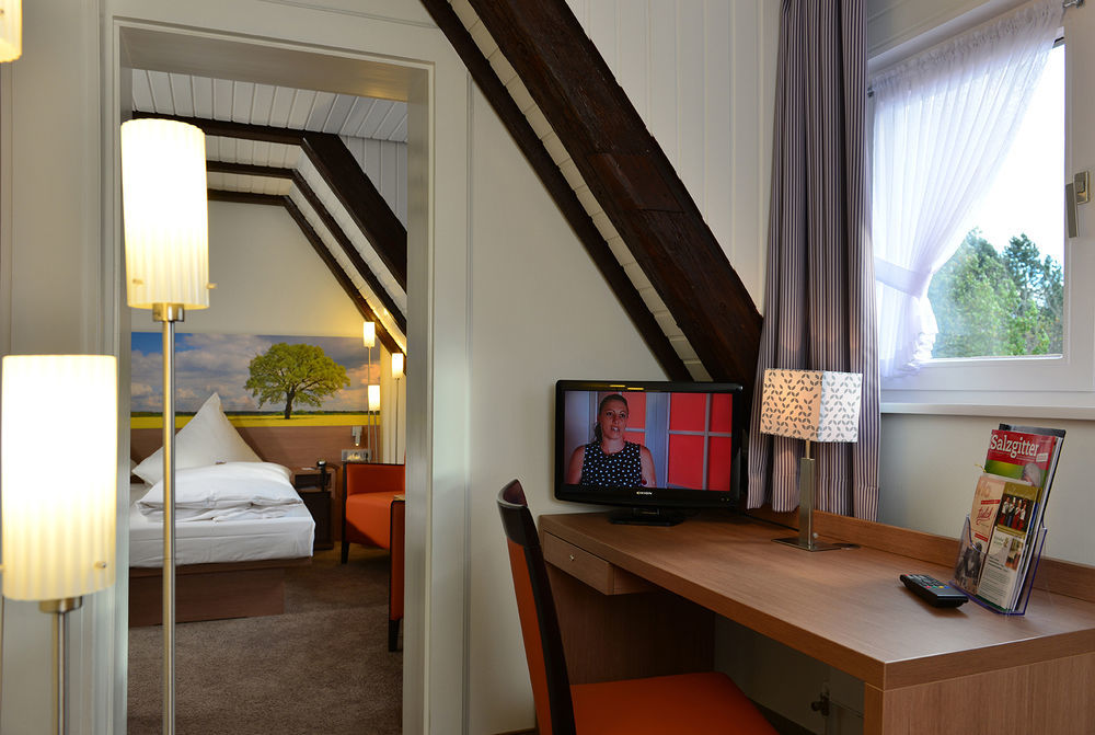 Hotel Ratskeller ザルツギッター エクステリア 写真